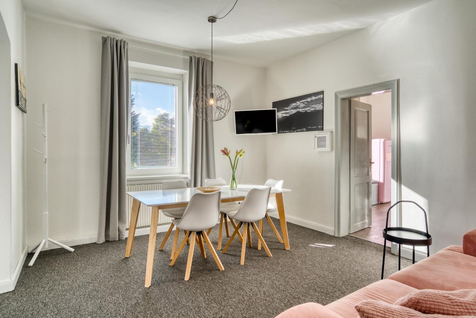 Apartment Innsbruckhomes At Botanic Garden Innsbruck
